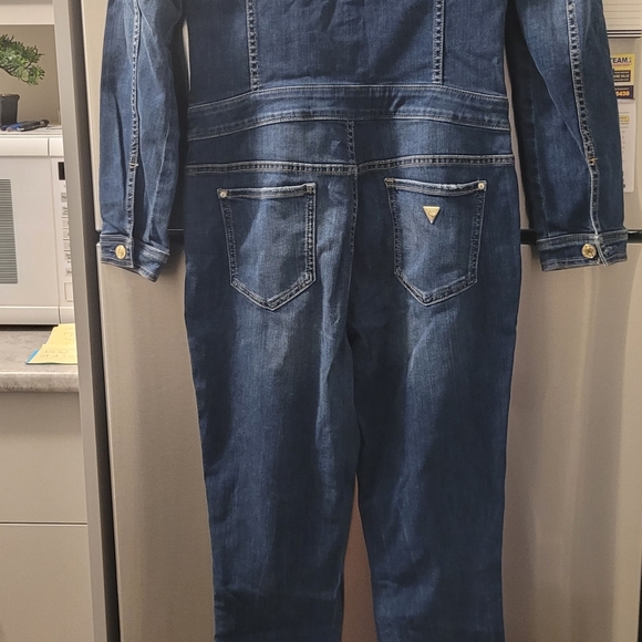 Jumsuit guess - Picture 4 of 5